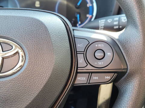 2025 Toyota RAV4 Hybrid LE