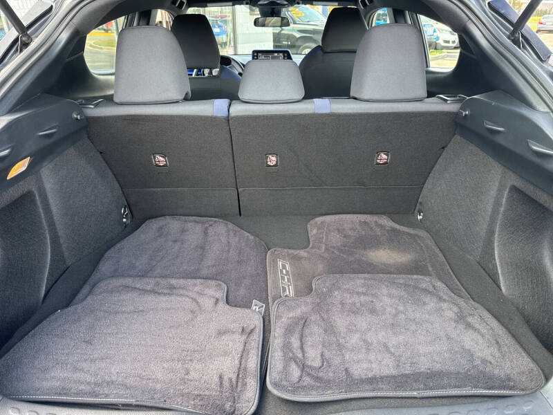 2021 Toyota C-HR XLE