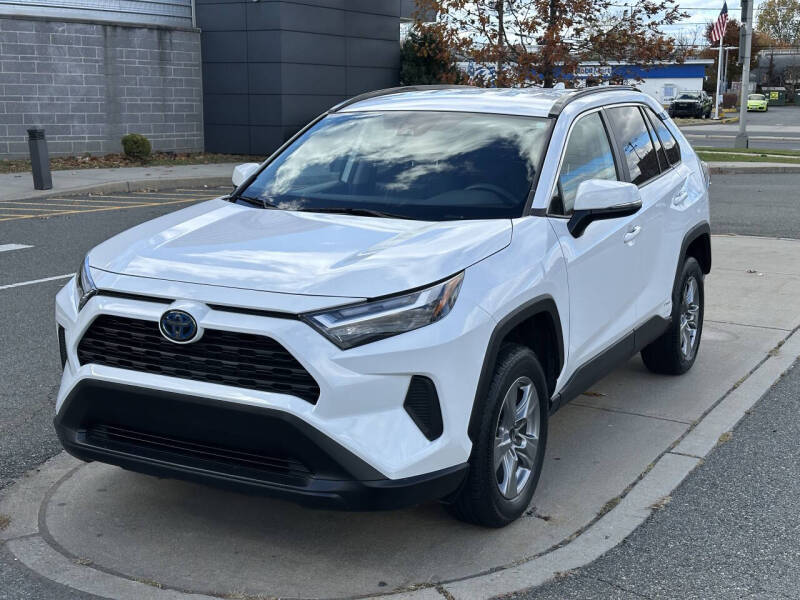 2024 Toyota RAV4 Hybrid XLE
