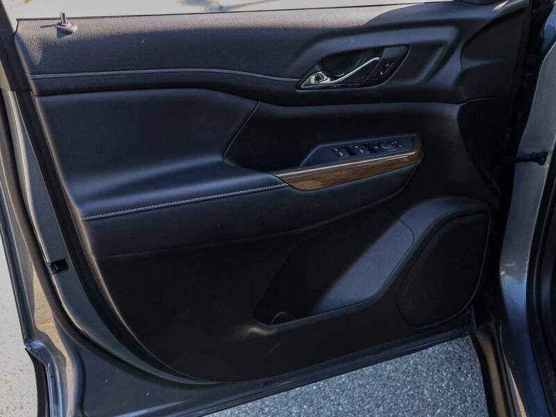 2022 GMC Acadia SLE