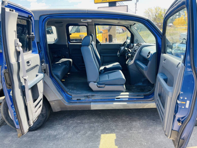 2004 Honda Element LX
