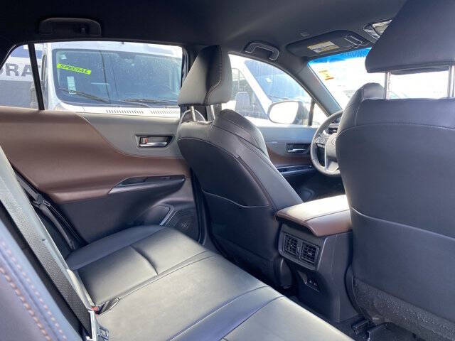 2023 Toyota Venza XLE