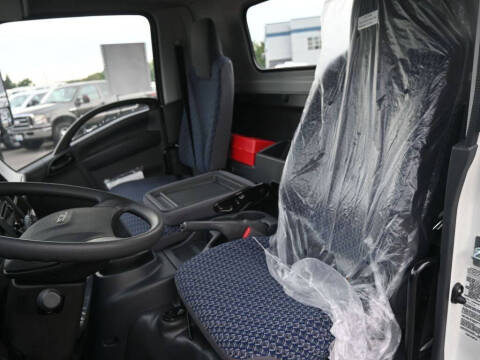 2024 Isuzu NPR HD 1F3