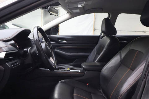 2022 Nissan Altima 2.5 SR