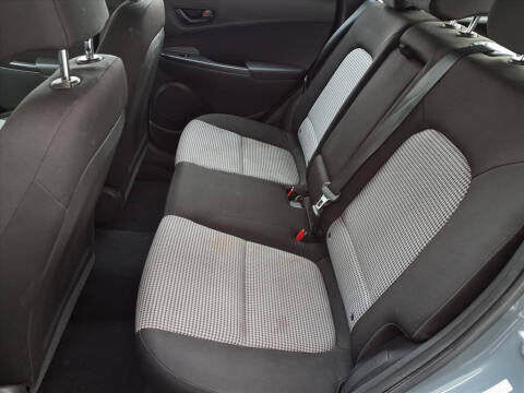 2022 Hyundai Kona SE