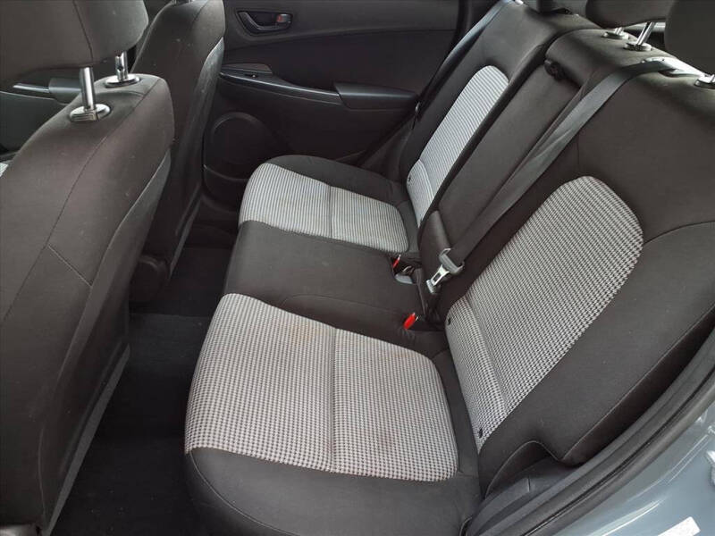 2022 Hyundai Kona SE