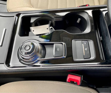 2020 Ford Edge SE