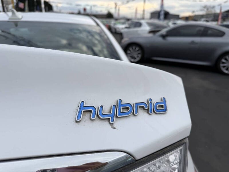 2012 Hyundai Sonata Hybrid