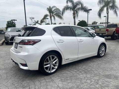 2017 Lexus CT 200h