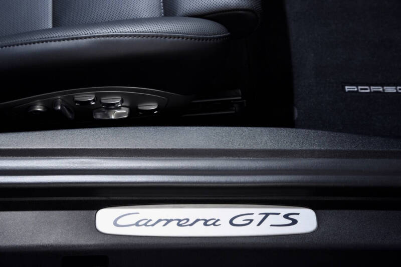 2018 Porsche 911 Carrera GTS