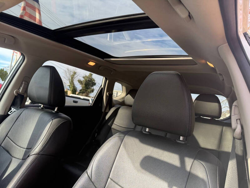 2016 Nissan Rogue SL