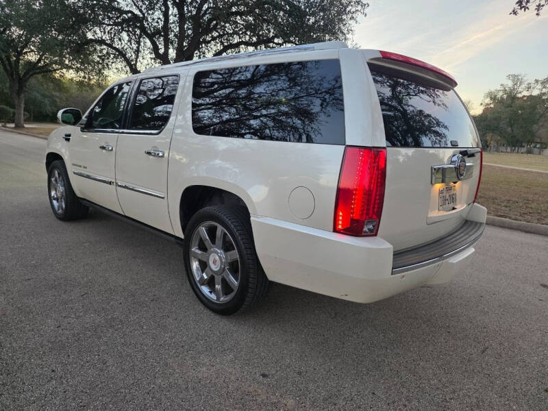 2013 Cadillac Escalade ESV Luxury