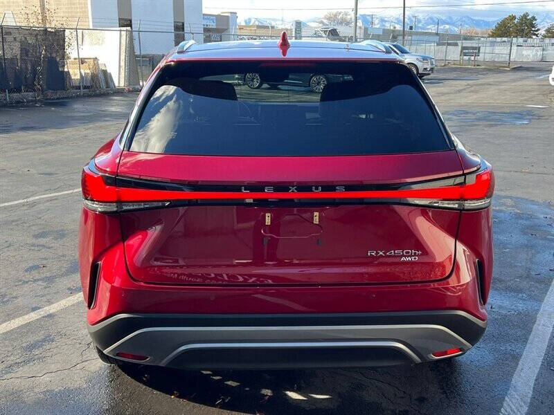 2024 Lexus RX 450h+ Luxury