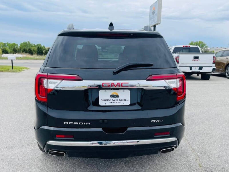 2021 GMC Acadia Denali