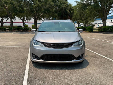 2019 Chrysler Pacifica Limited