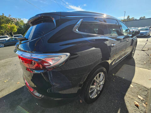 2023 Buick Enclave Essence