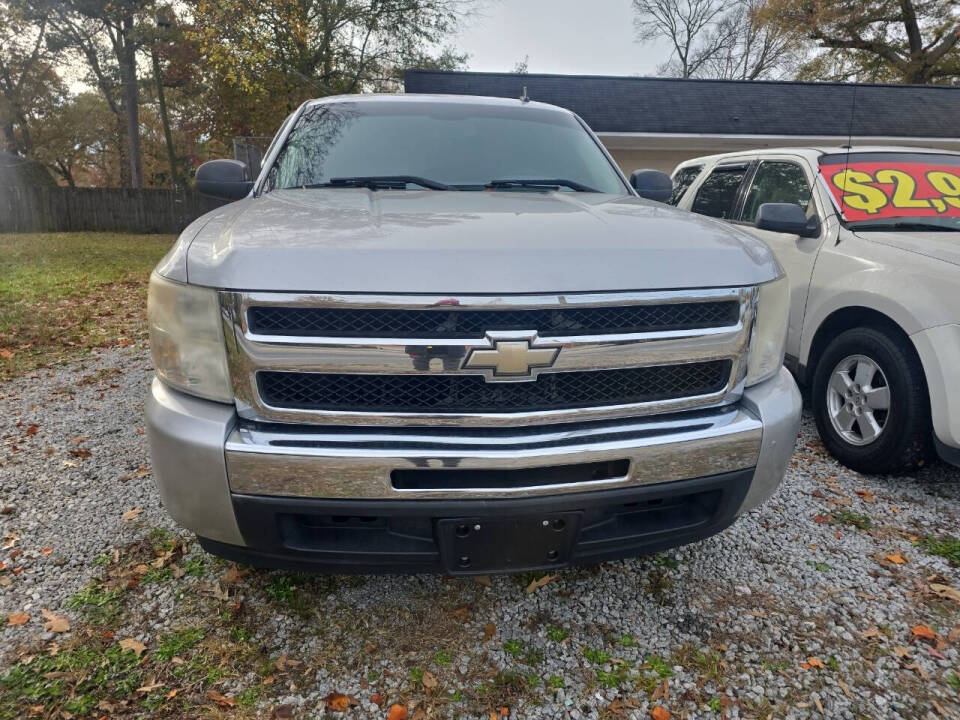 2010 Chevrolet Silverado 1500 for sale at DealMakers Auto Sales in Lithia Springs, GA