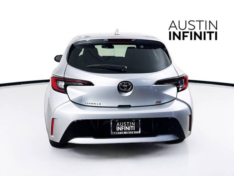 2025 Toyota Corolla Hatchback SE