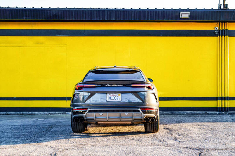 2020 Lamborghini Urus