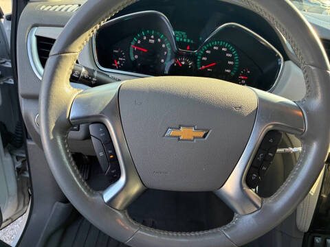 2017 Chevrolet Traverse LT