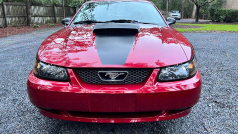 2004 Ford Mustang GT Deluxe