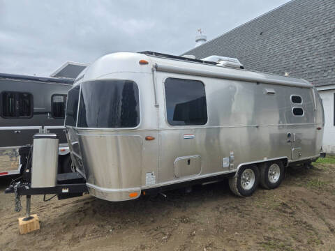 2023 Airstream M-23FB Twin International for sale at Swartz Trailer Sales LLC in Harbor Beach MI