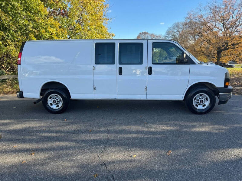 2019 GMC Savana 2500