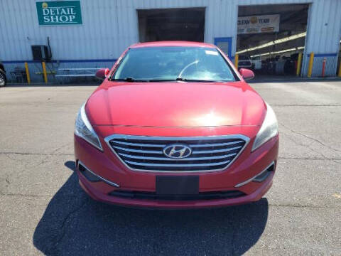 2017 Hyundai Sonata for sale at NORTH CHICAGO MOTORS INC in North Chicago IL