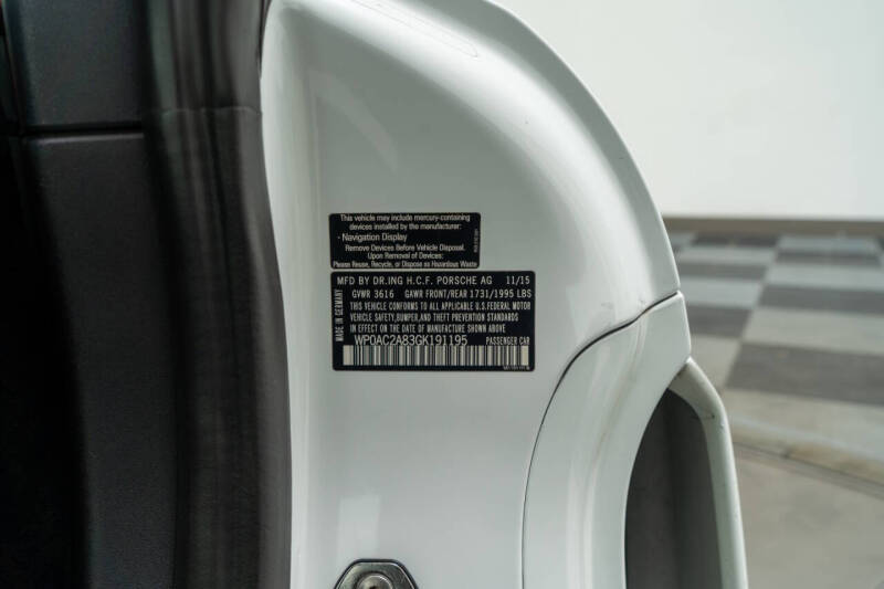 2016 Porsche Cayman GT4