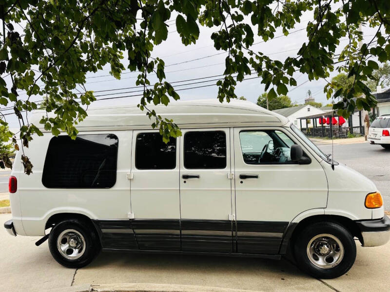 2000 Dodge Ram Van 1500
