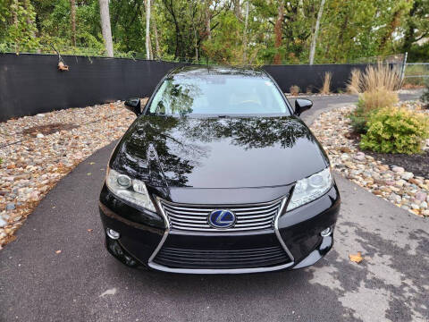 2015 Lexus ES 300h