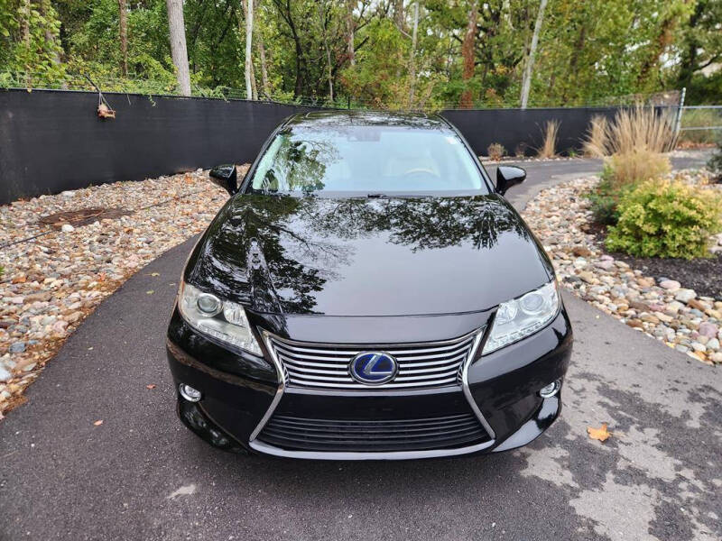 2015 Lexus ES 300h