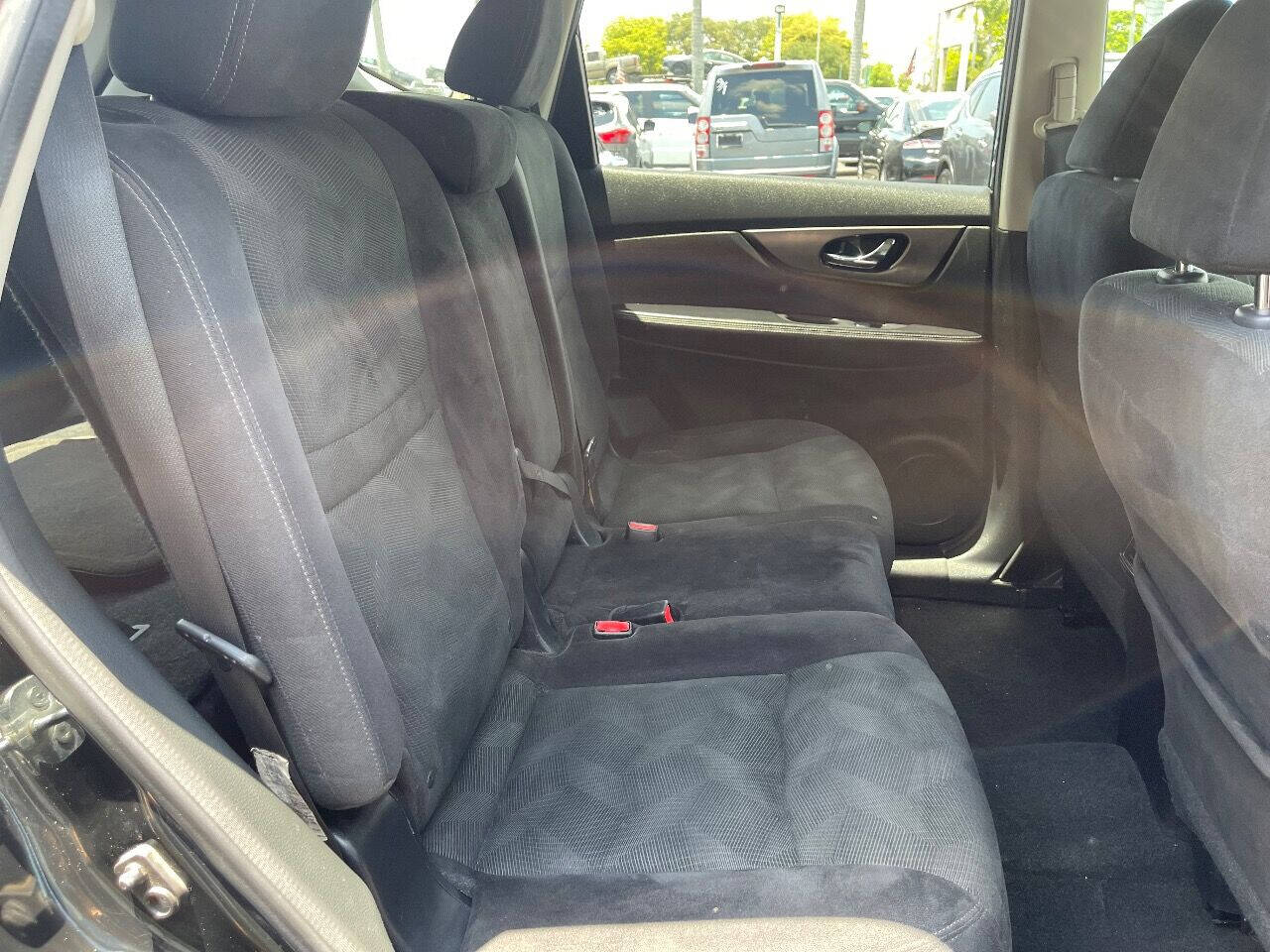 2014 Nissan Rogue  - $10,900