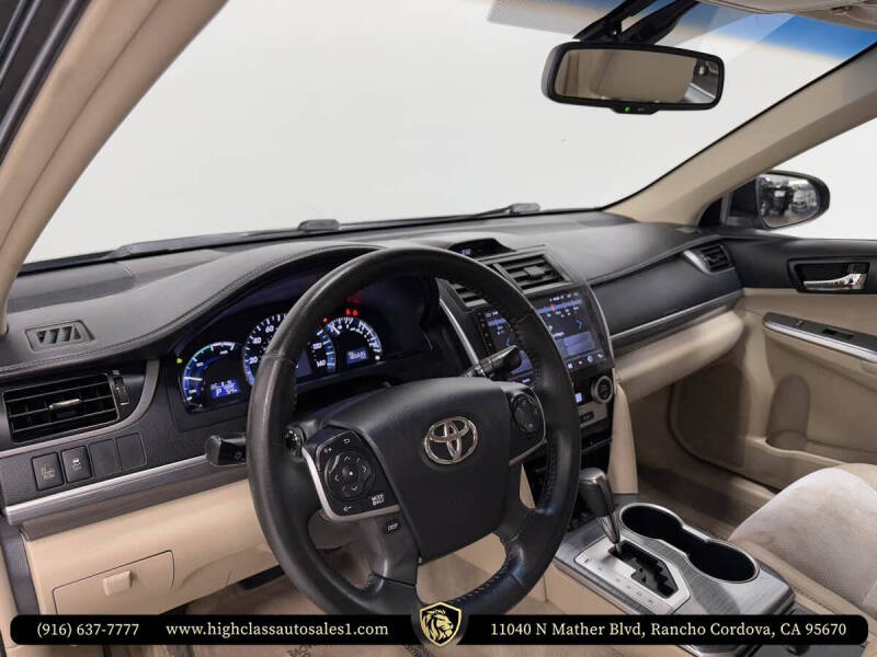 2014 Toyota Camry Hybrid LE