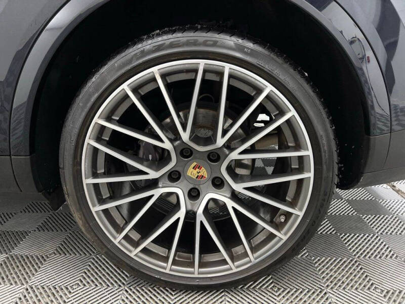 2022 Porsche Cayenne