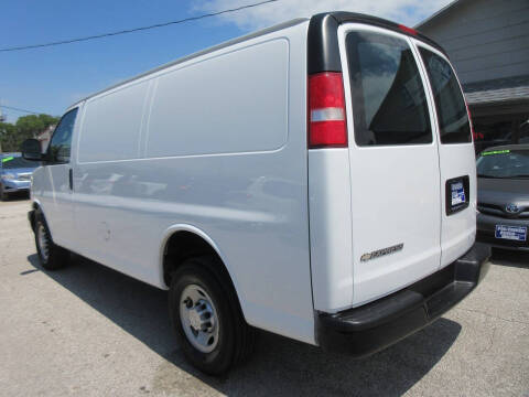 2017 Chevrolet Express 2500