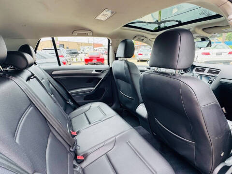 2021 Volkswagen Golf TSI
