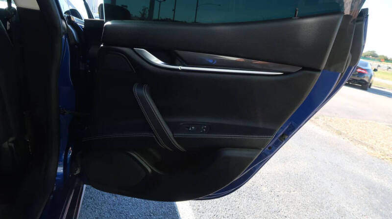 2017 Maserati Ghibli