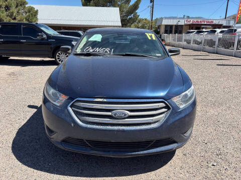 2017 Ford Taurus SE