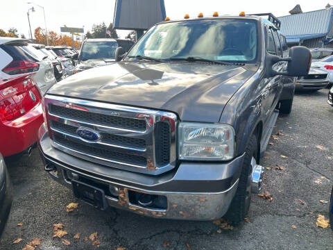 2006 Ford F-350 Super Duty for sale at Autos Cost Less LLC in Lakewood WA