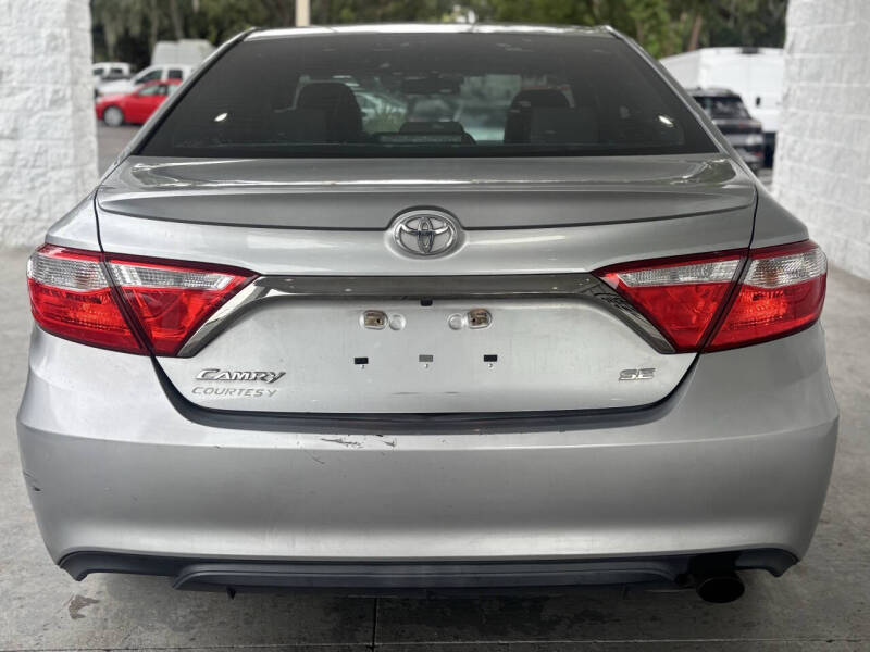 2015 Toyota Camry SE