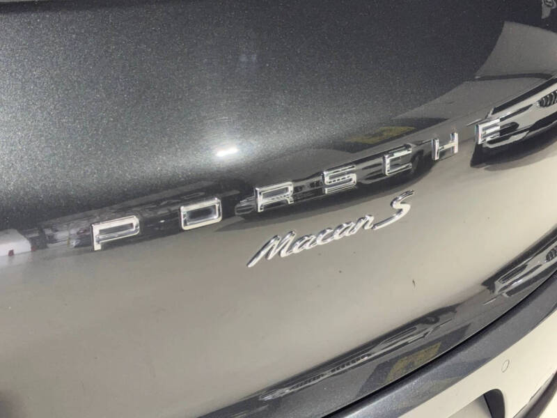 2017 Porsche Macan S