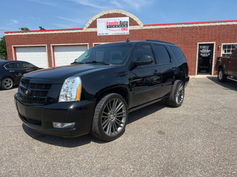 2013 Cadillac Escalade for sale at Family Auto Finance OKC LLC in Oklahoma City OK