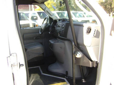 2013 Ford E-Series E-350 SD