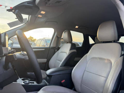 2020 Ford Escape SEL