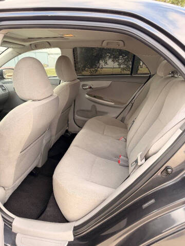 2010 Toyota Corolla LE