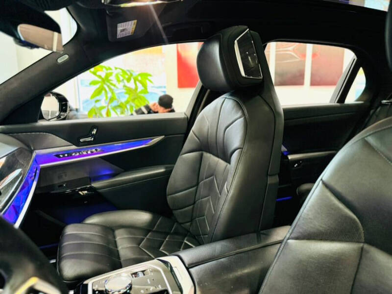 2023 BMW 7 Series 760i xDrive