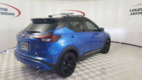 2023 Nissan Kicks SR