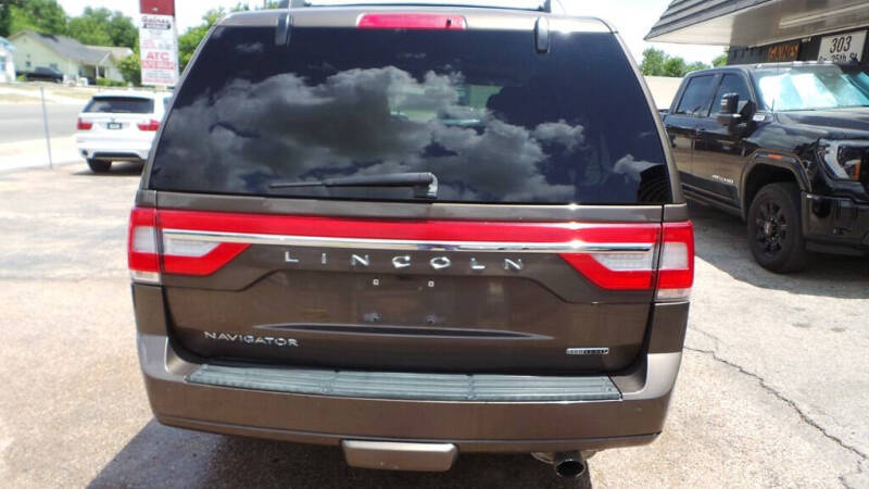 2016 Lincoln Navigator Select