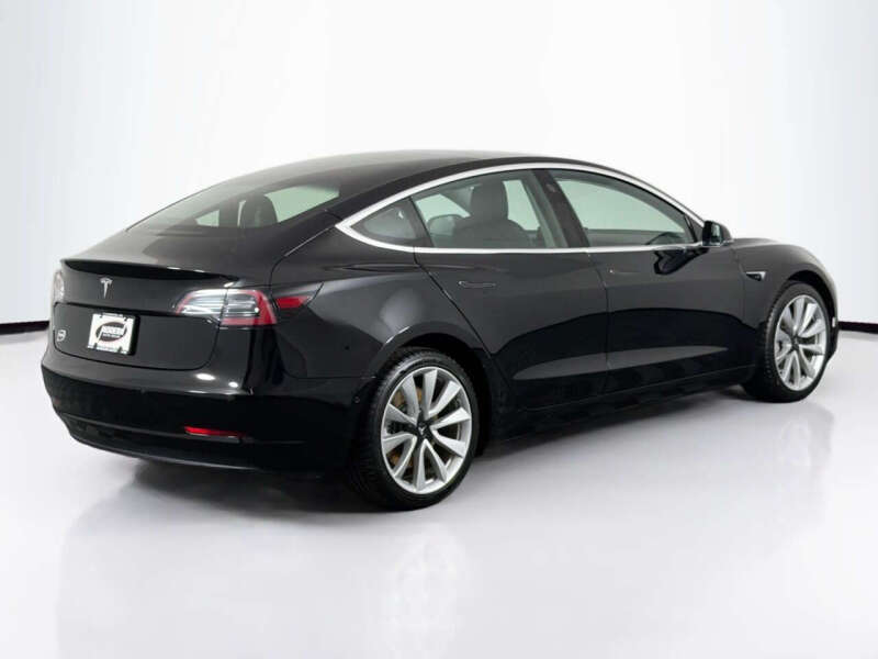 2019 Tesla Model 3 Standard Range Plus